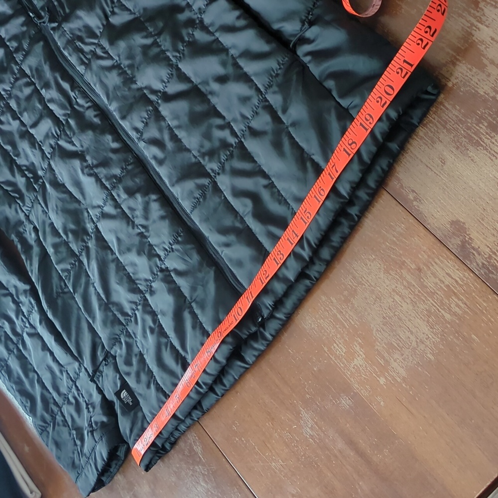 The North Face Women's Circaloft Hoodie - Picture 6 of 9